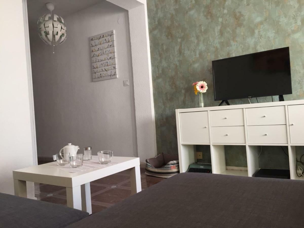Apartamento Angelinma Apartment Malaga Ngoại thất bức ảnh